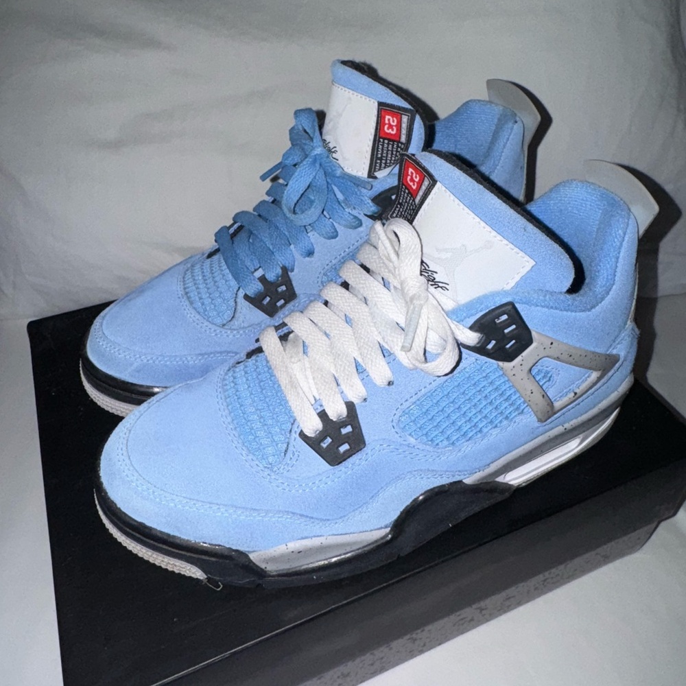 Air Jordan 4 Retro University Blue (GS)